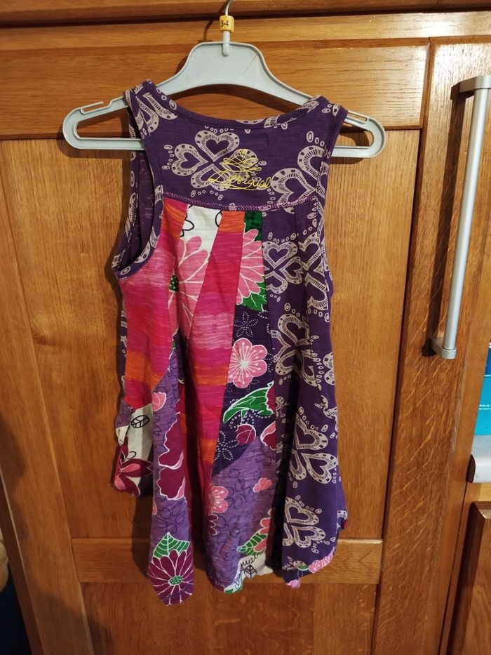 Robe Desigual t 5/6 ans - photo numéro 2