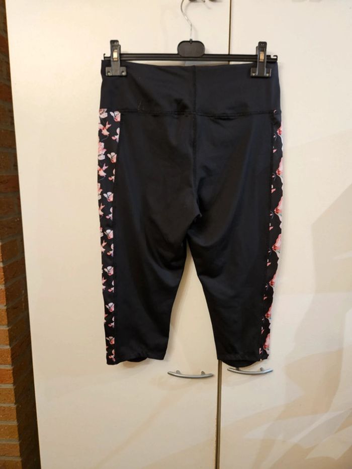 Short/collant de sport Active Touch taille M noir motif fleur sur le côté - photo numéro 5