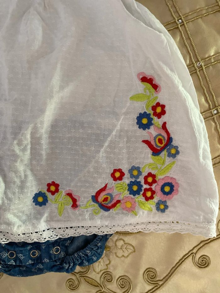 Robe body brodé - photo numéro 2