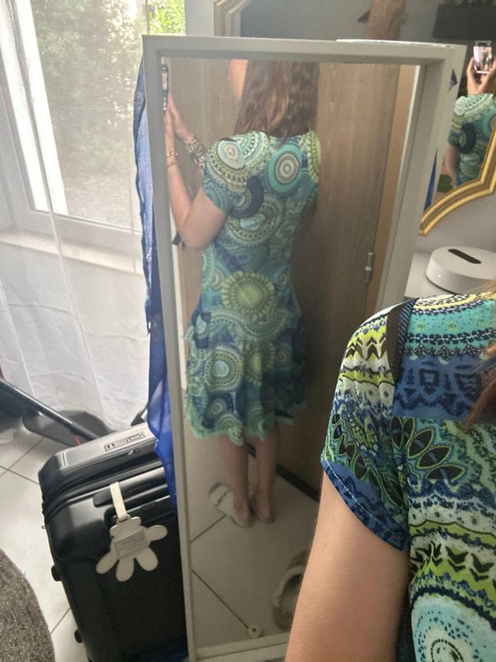 Robe Armand Thierry taille s/m - photo numéro 2