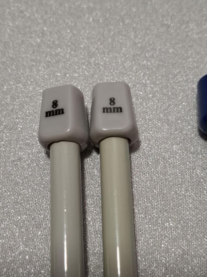 Lot de 11 paires d'aiguilles à tricoter n°3 à 10 très bon état - photo numéro 7