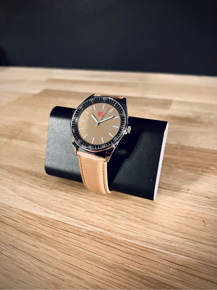 Ancienne Montre à cadran RTL Neuve - photo numéro 6