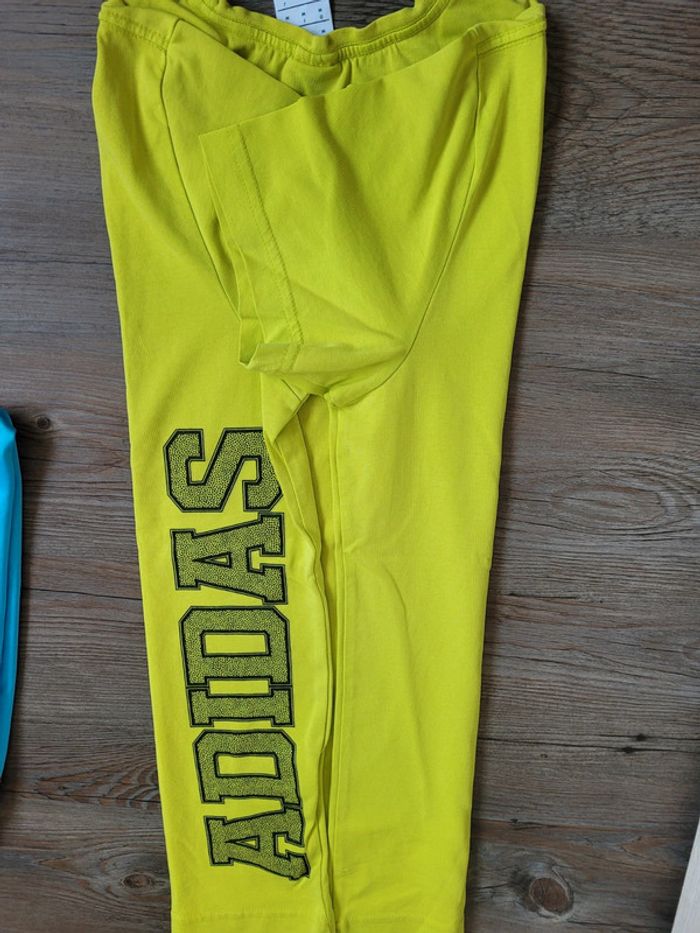 Lot tee-shirt de sport. - photo numéro 2