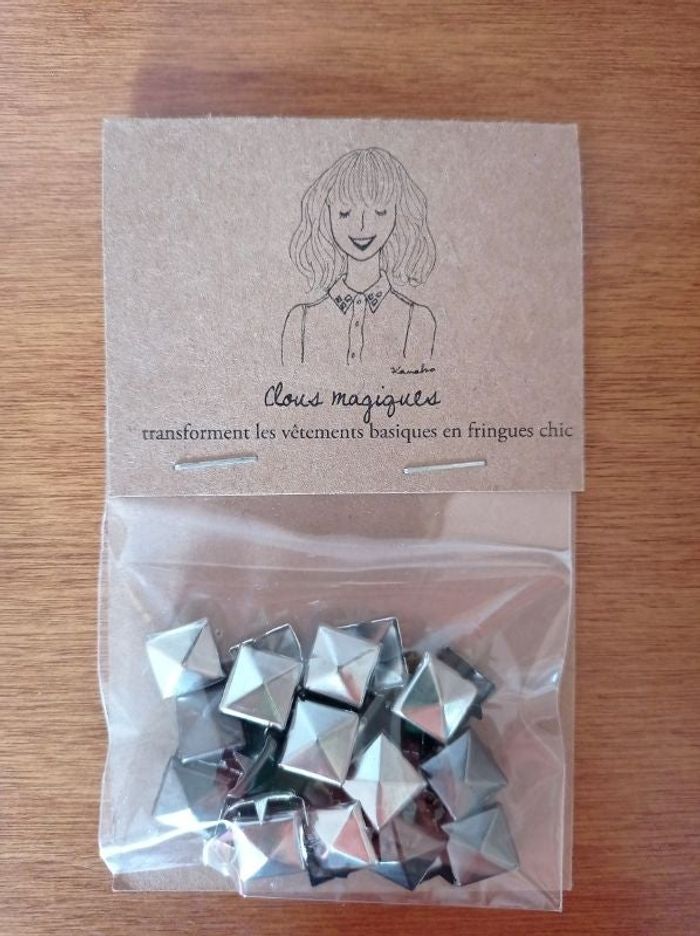 "Clous magiques" - Customiser vêtements
