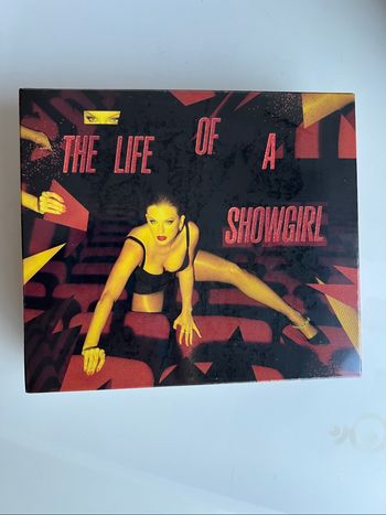 coffret CD the life of a showgirl de taylor swift