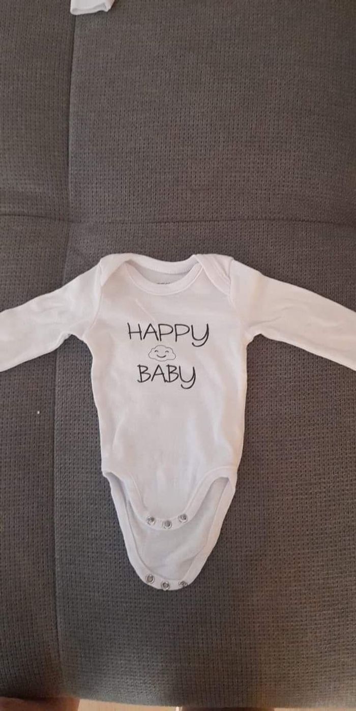 Plusieurs bodies taille 1 moi - photo numéro 6