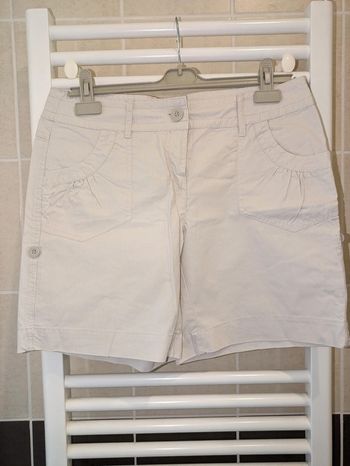 Short camaïeu beige T40