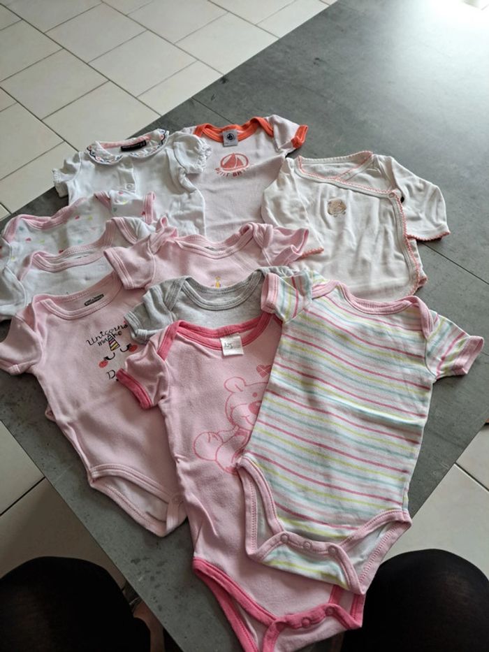 Lot de 10 bodies