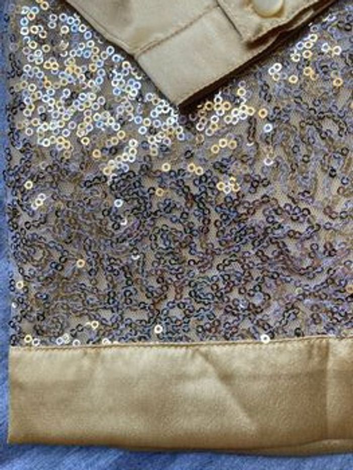 Robe satin et sequin or - photo numéro 3