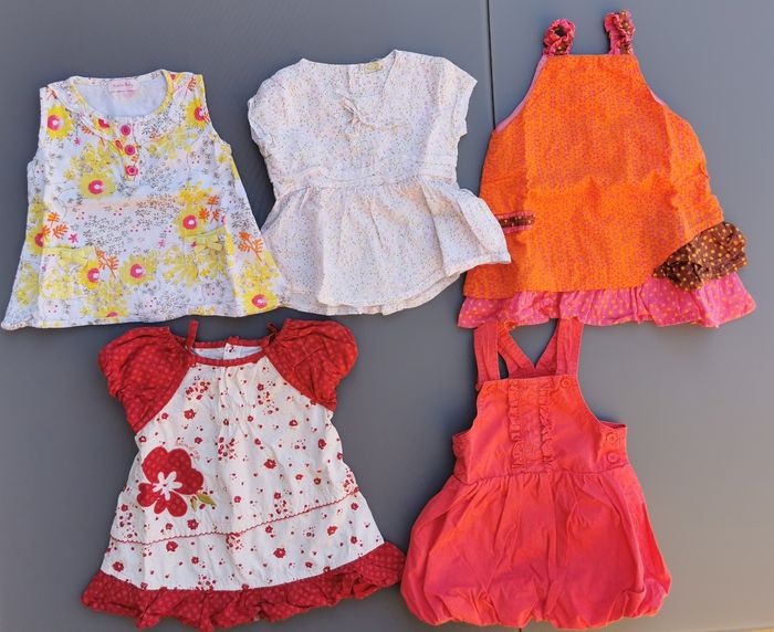 Lot de 5 robes 12 mois