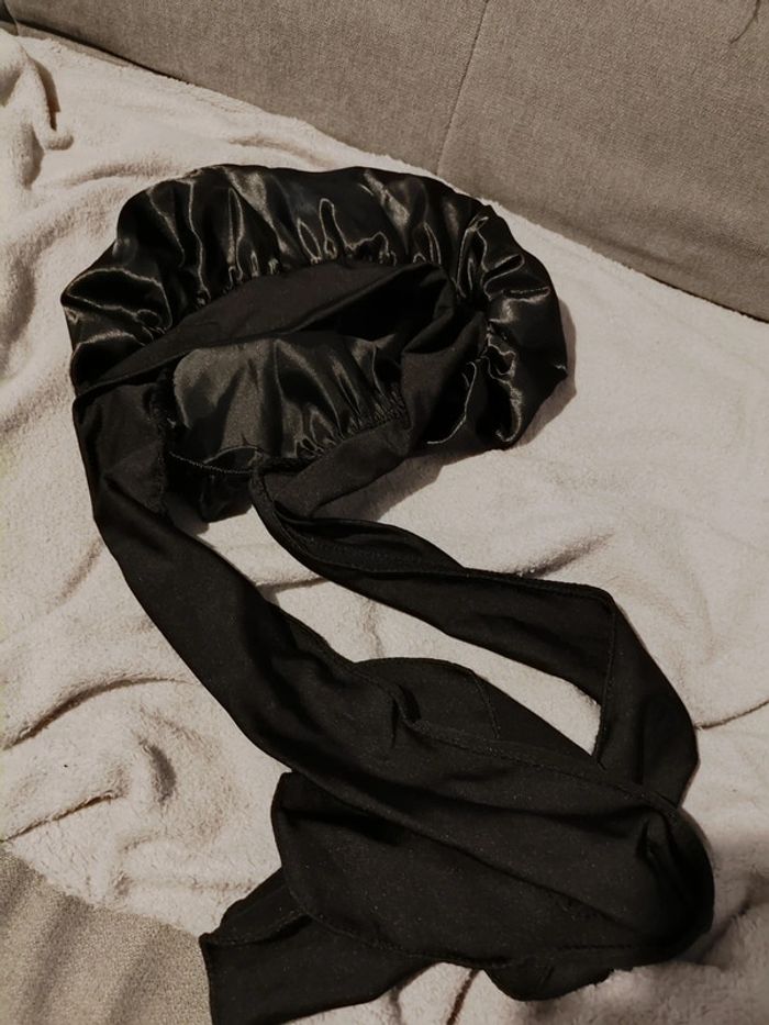 Bonnet satiné - photo numéro 2