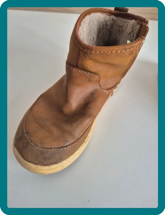Bottines Enfant Zara - taille 26 - photo numéro 2