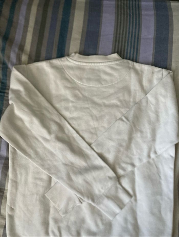Pull blanc