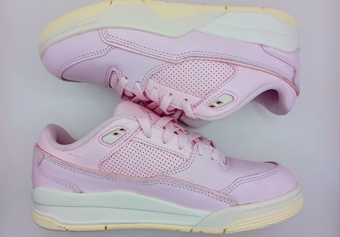 Jordan fligth neuves taille 38 - photo numéro 3