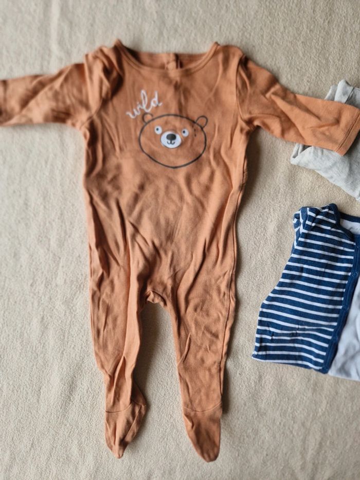 Lot 3 pijamas en 6m - photo numéro 7