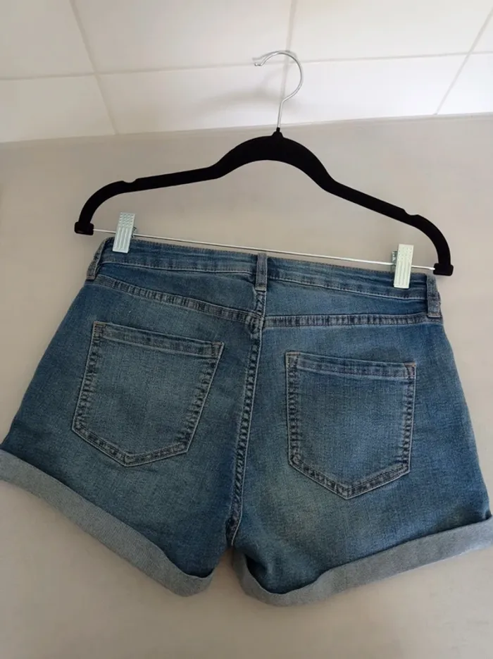 Magnifique short en jeans bleu fashion T.M H&M - photo numéro 2