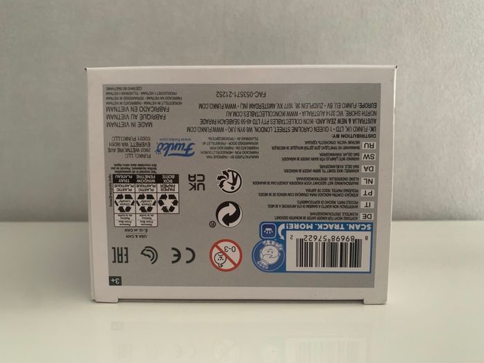 Funko pop Walt Disney archives 1109 Minnie on ice - photo numéro 6