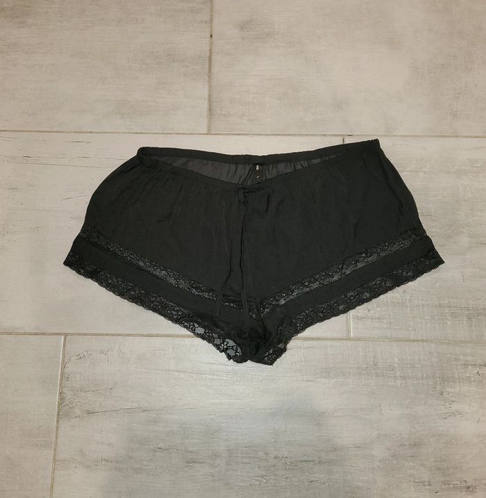 Short Undiz, taille L