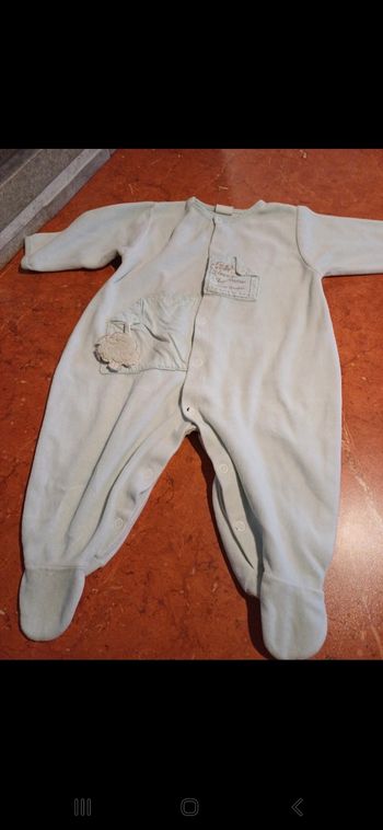 Pyjama bébé taille 6 mois
