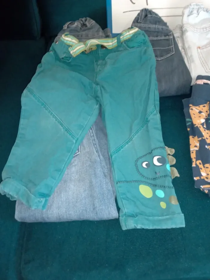 Lot de 7 jeans pantalons 24mois - photo numéro 4