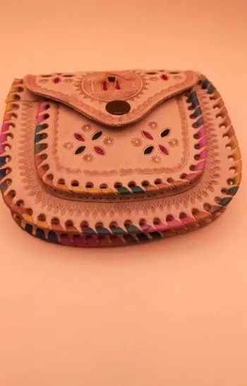 Petit sac à main artisanal Maroc, en cuir, artisanat