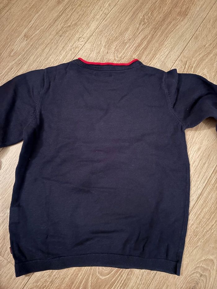 Pull papillon 8 ans - photo numéro 2