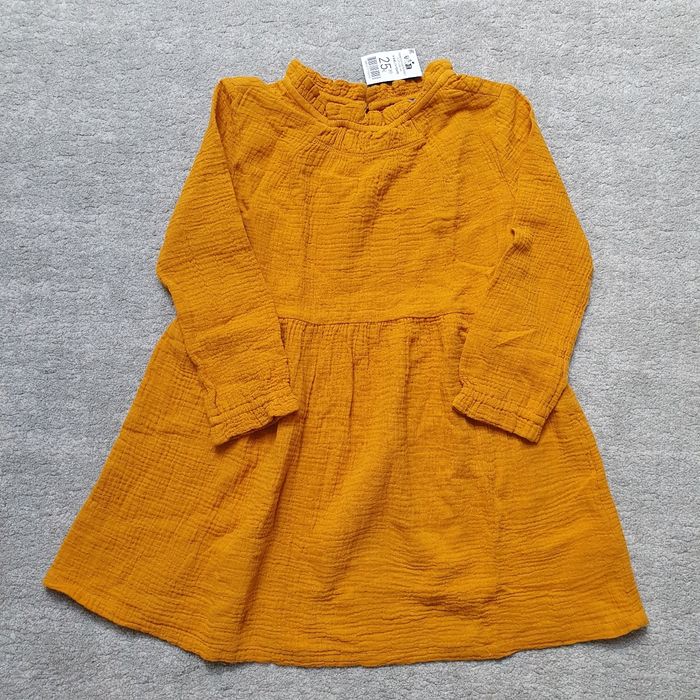 Lot de 2 robes 6 ans . Neuf - photo numéro 3