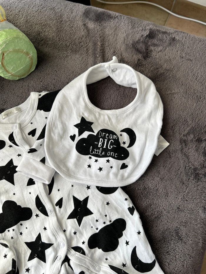 Pyjama - photo numéro 2