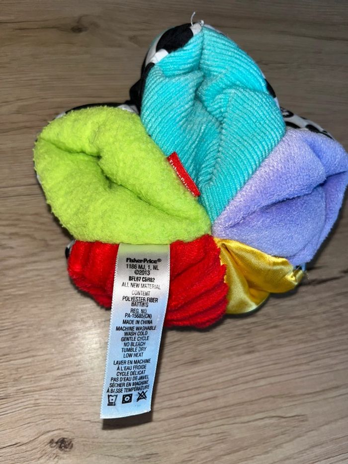 Balle sensorielle tissu Fisher Price - photo numéro 3