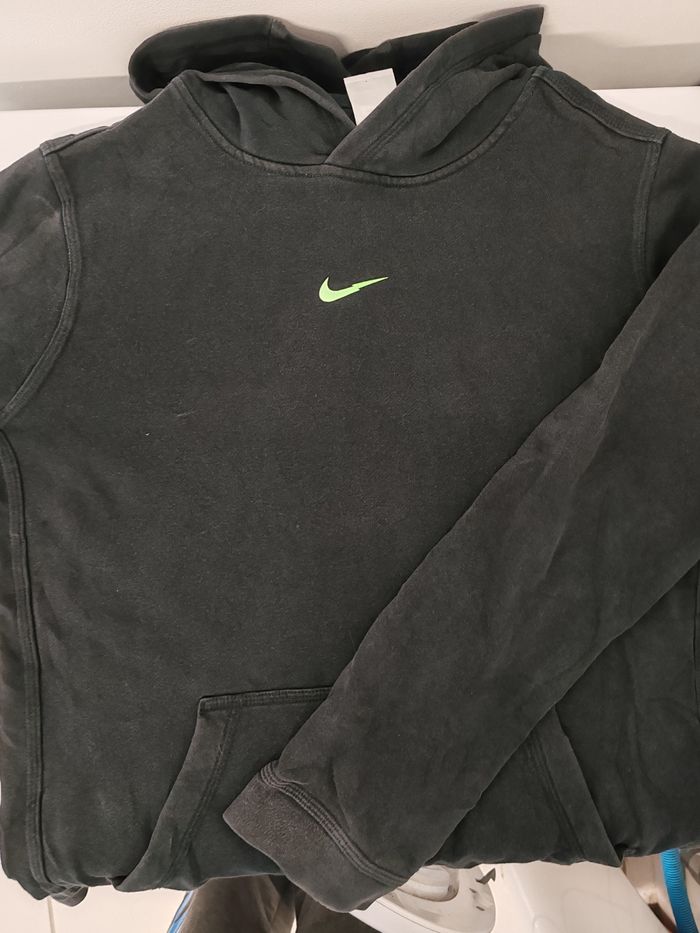 Sweat à capuche Nike, enfant 1,58-1,70 cm, noir. - photo numéro 2
