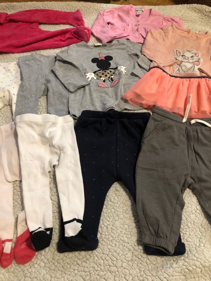 Lot vêtements hiver fille 9 mois - photo numéro 3