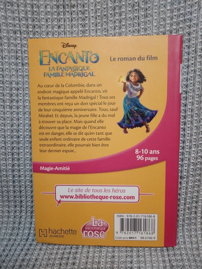 Encanto La Famille Madrigal Disney - La bibliothèque rose - photo numéro 2