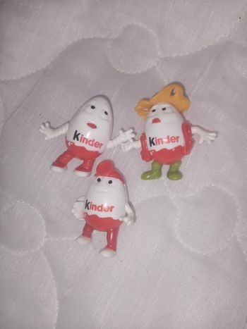 Lot de figurines Kinder