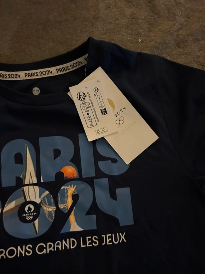Tee-shirt Paris 2024 - photo numéro 3