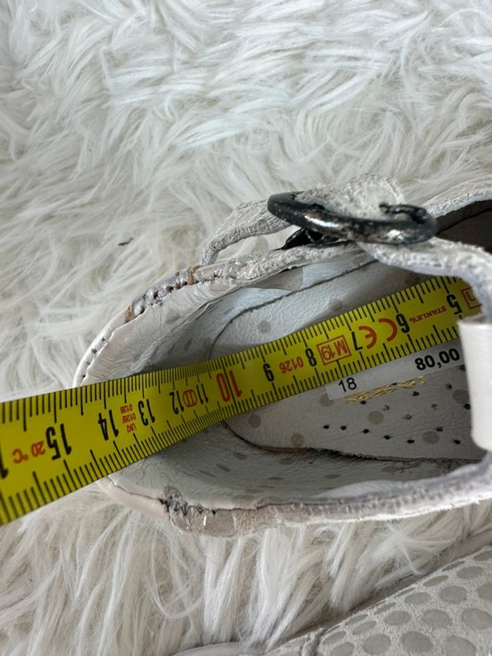 Paire de sandales Babybotte taille 18 - photo numéro 6