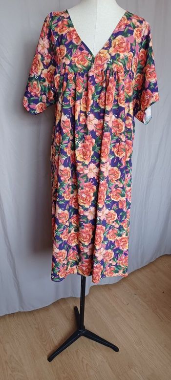 Très jolie robe d'été femme T U 