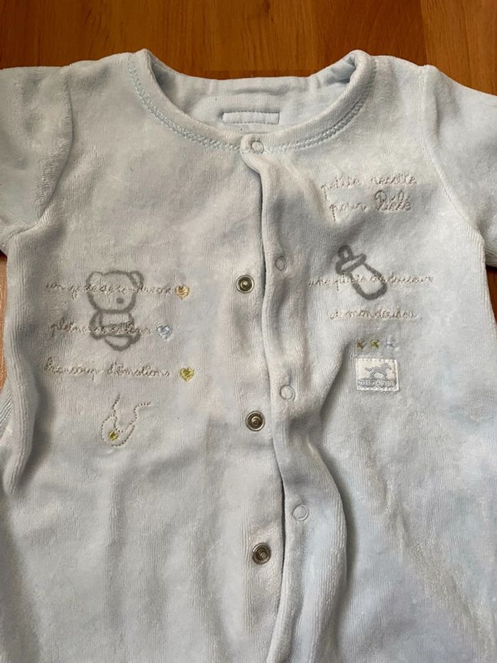 Pyjama 3 mois - photo numéro 2