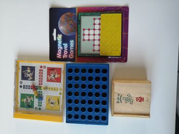 lot de jeux de voyages