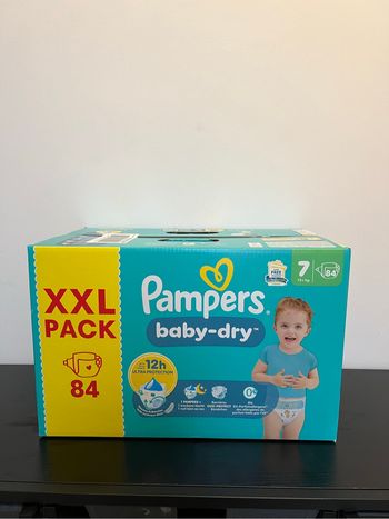 Couche Pampers taille 7