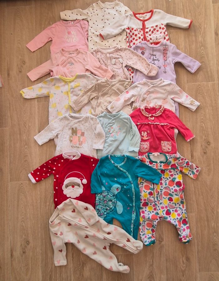 Gros lot pyjama bodies filles - photo numéro 5