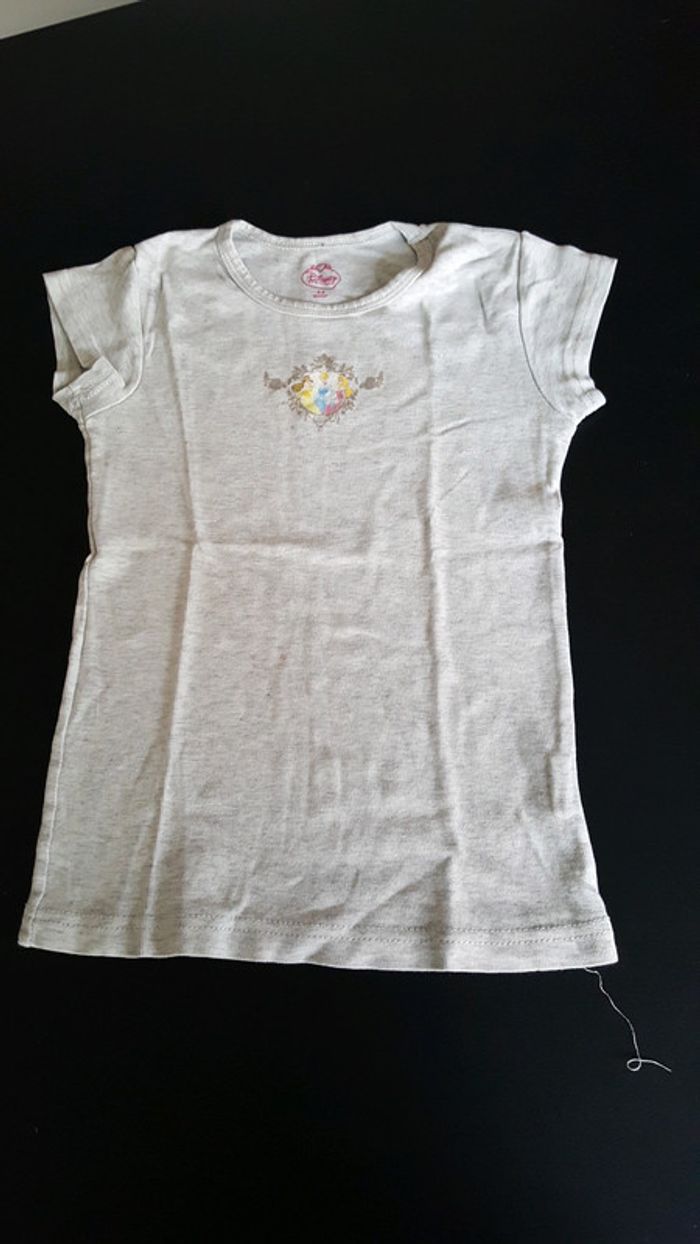 T shirt princesse Disney 4-5ans
