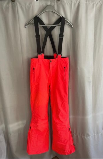 2 combinaisons de ski