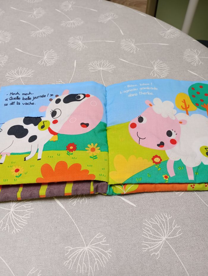 Livre tissu avec sons - photo numéro 3