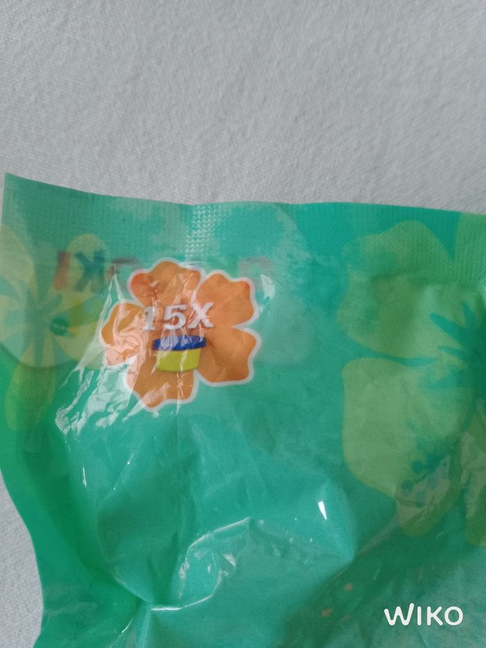 Paquet de 15 pots de pâtes à modeler Stitch - photo numéro 2