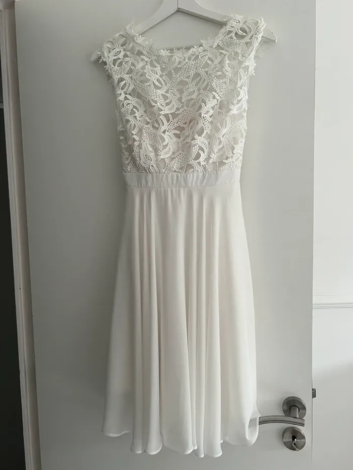 Robe dentelle
