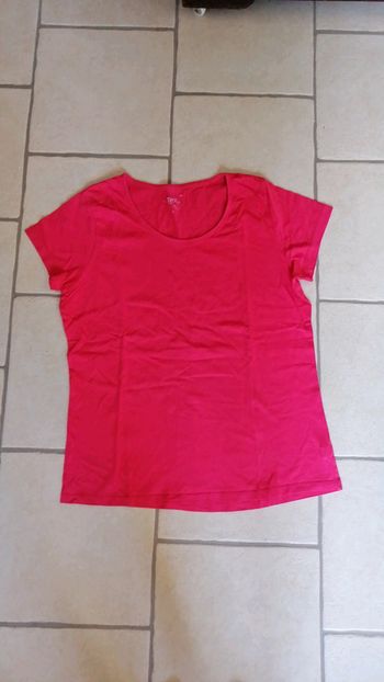 T-shirt rose fuschia