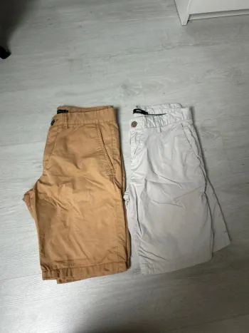 Lot 2 shorts chino taille 38 celio et brice