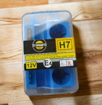 Ampoule voiture 12V 5W et 3 fusibles