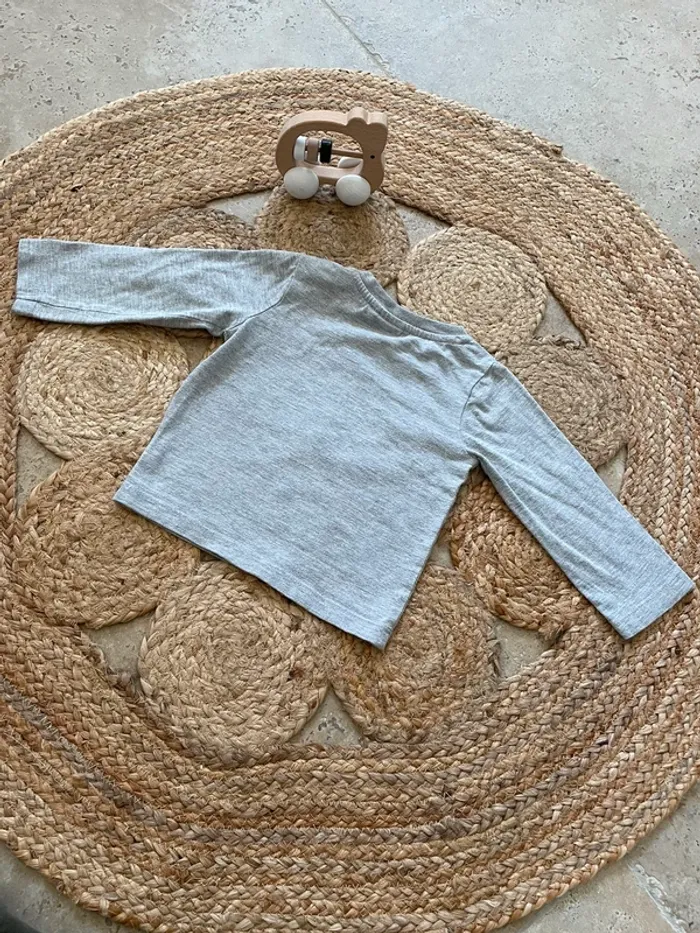 T-shirt manches longues 9 mois - photo numéro 2