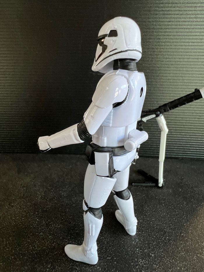 Storm Trooper du premier ordre - Figurine Star Wars 11cm - photo numéro 7